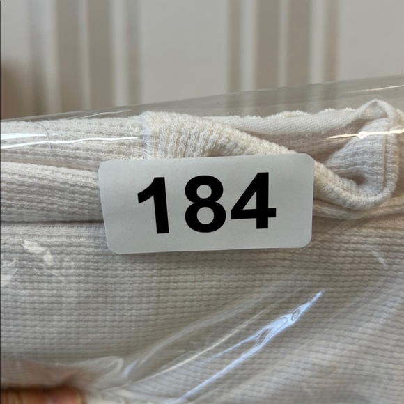 Great Northwest, indigo, Women’s White, Henley, Long Sleeve, Top Size XL - Picture 9 of 9